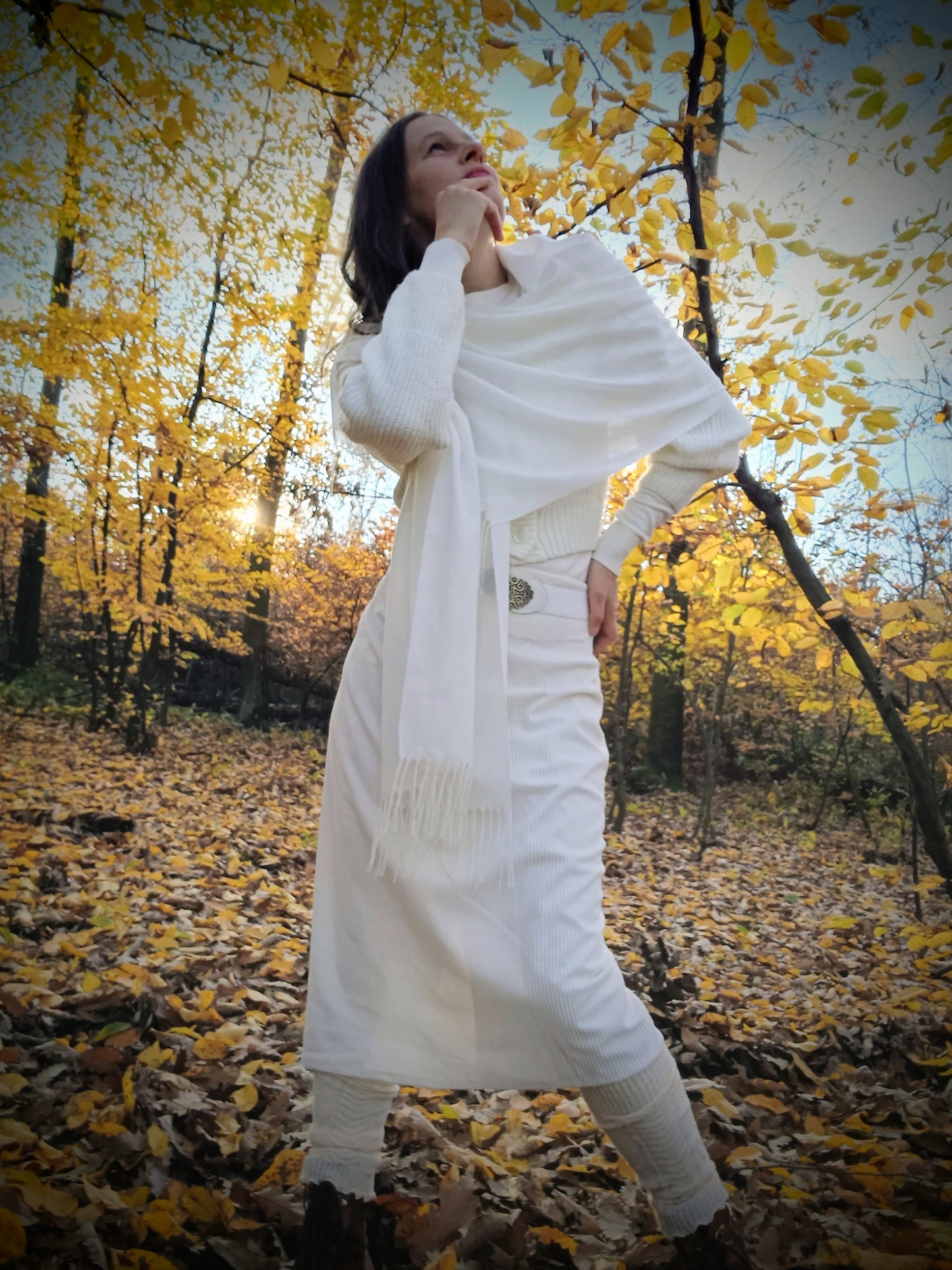 MANŠESTROVÁ SUKNĚ BARVA SMETANOVÁ