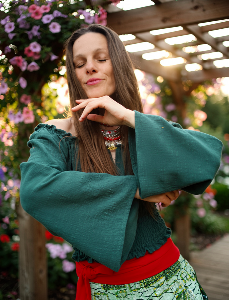 TOPÍK/HALENKA V BOHO STYLU Z  MĚKČENÉHO LNU