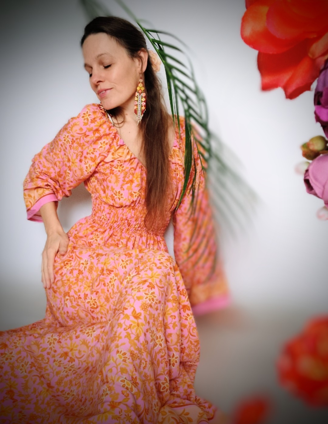 ÚCHVATNÉ BOHO ŠATIČKY SE ZLATAVÝM TISKEM