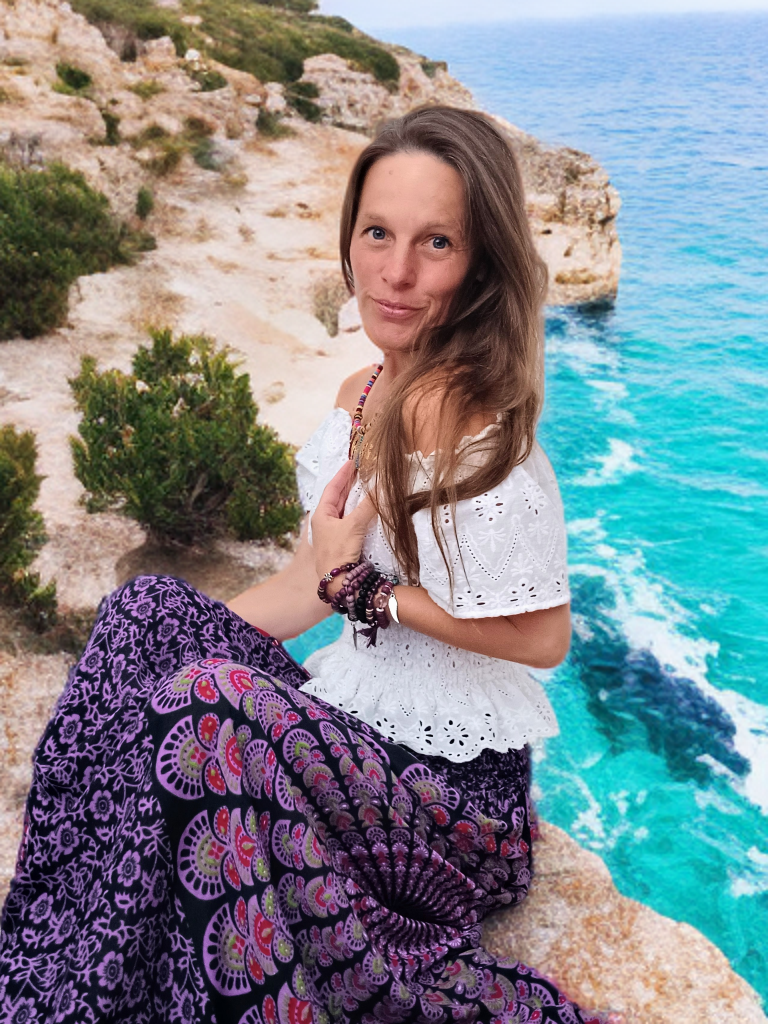 LETNÍ ÚCHVATNÁ PLÁŽOVÁ SUKNĚ MANDALA