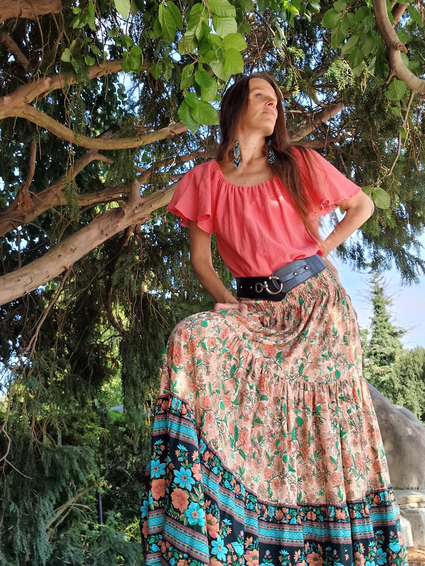 EXLUSÍVNÍ BOHO SUKNĚ S BORDUROU VISKOZA/SATÉN