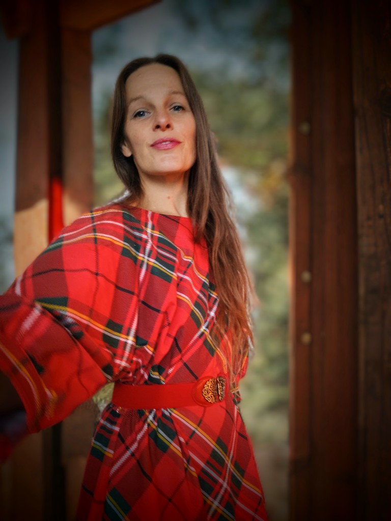 INSPIRACE  OUTLANDER MAXI ŠATY ČERVENÉ