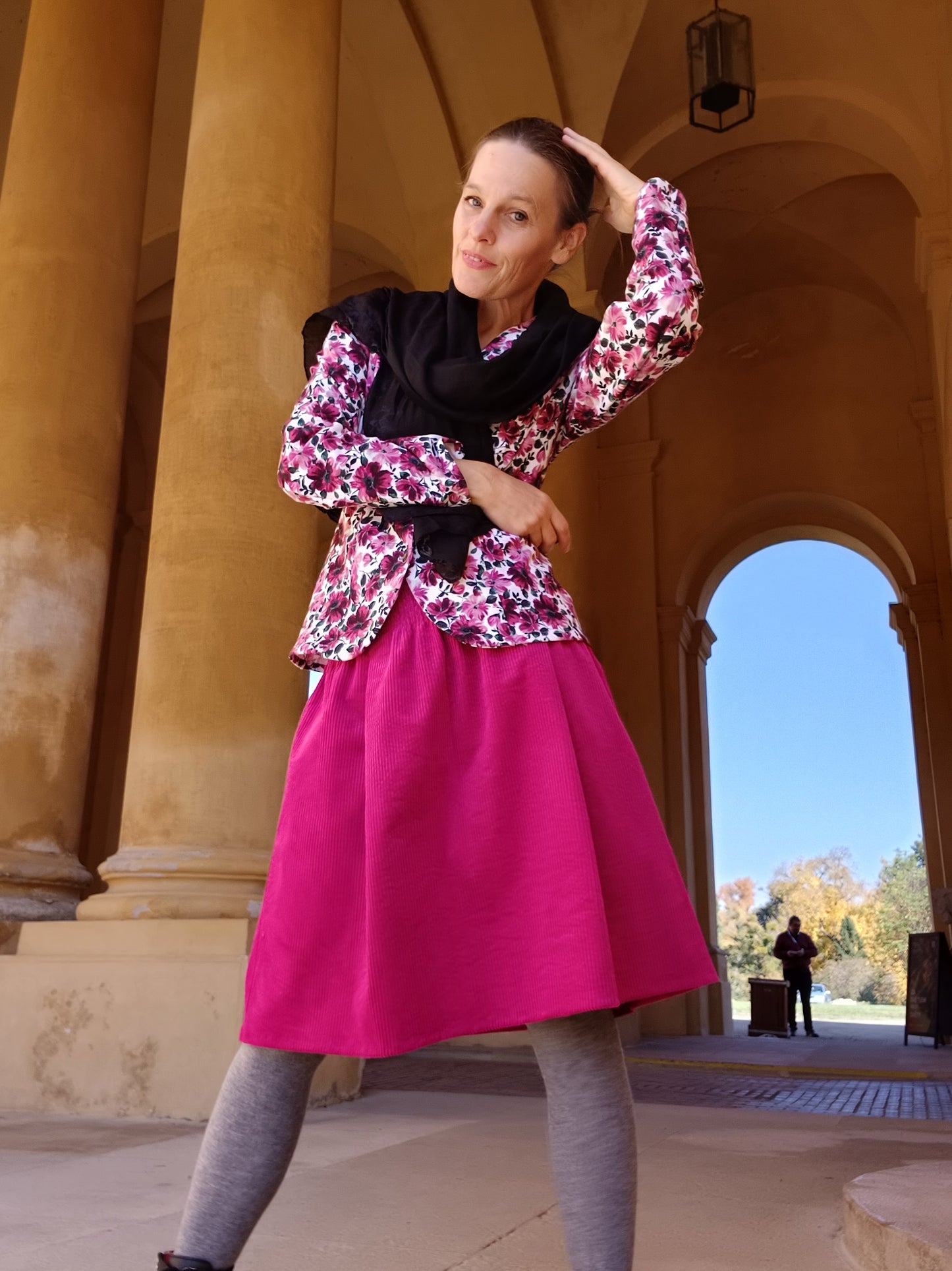 SUKÝNKA KRÁTKÁ Z PEVNĚJŠÍHO MANŠESTRU NÁDHERNÁ  SYTÁ FUCHSIOVÁ