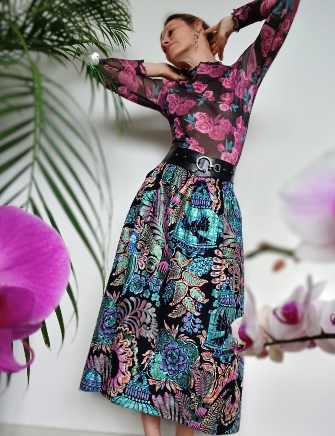 SUKÝNKA PŮVABNÁ STŘEDNÍ DÉLKY