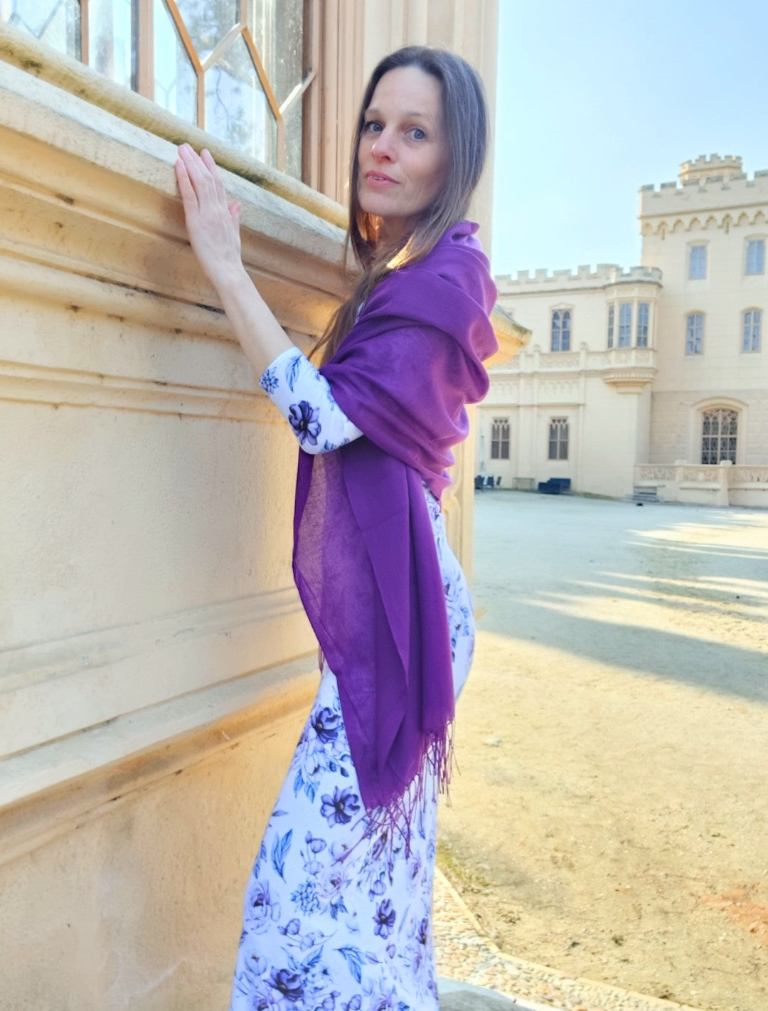 ÚVHVATNÉ ÚPLETOVÉ SEXY ŠATY