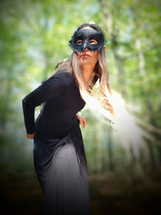 JUST BLACK - ÚPLETOVÉ ŠATY S OPASKEM/BEZ OPASKU