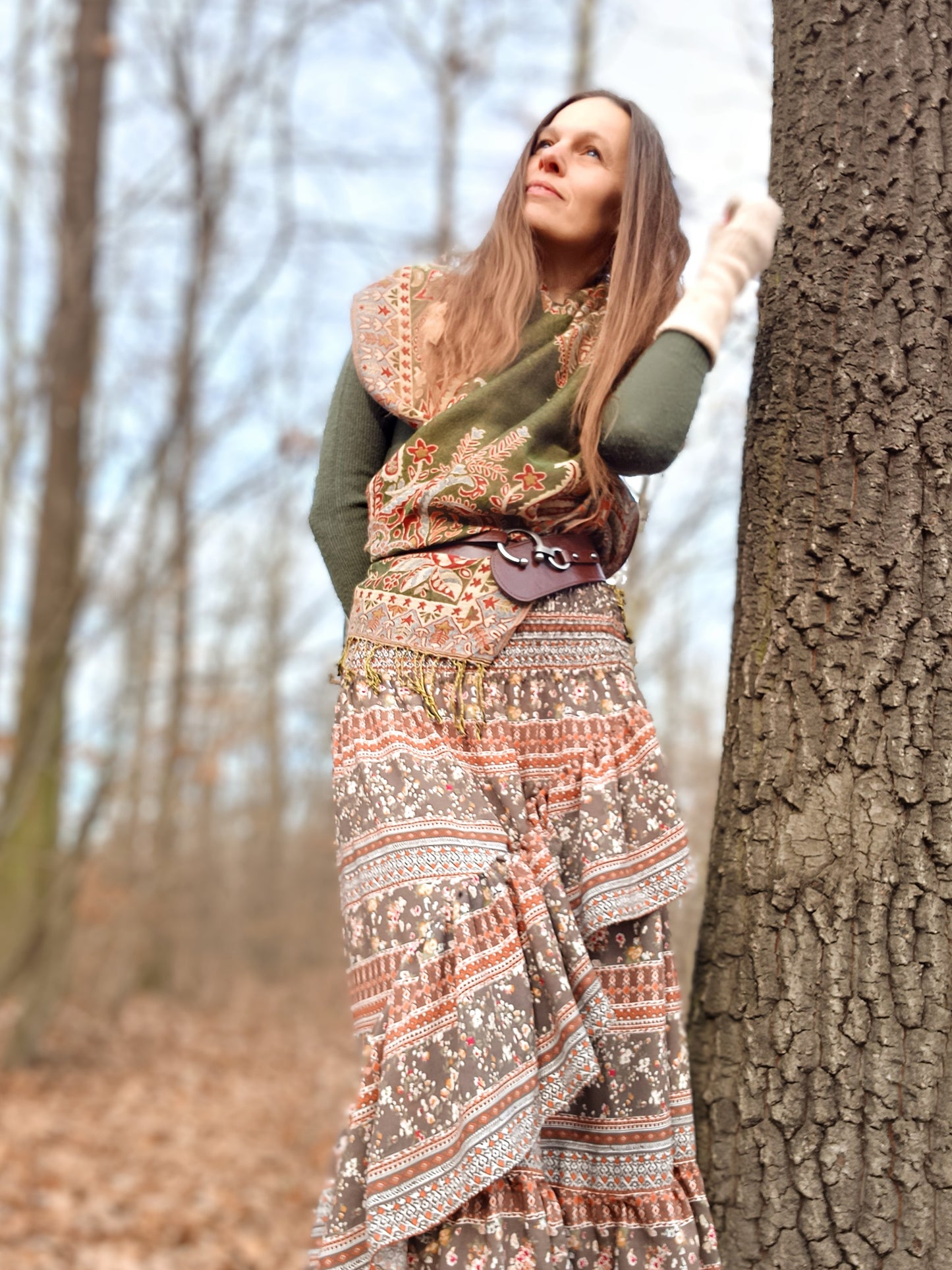 ASYMETRIC NÁDHERNÁ ZEMITÁ