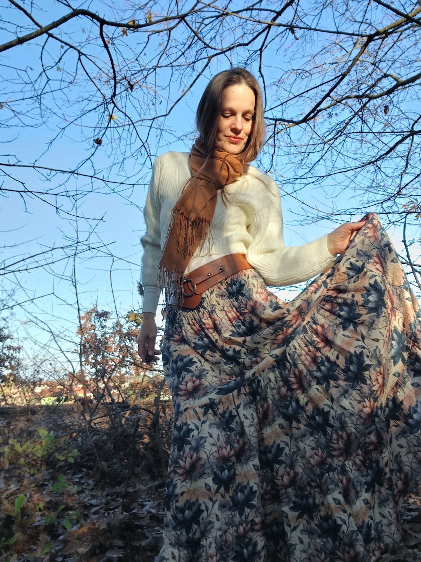 MAXI SUKNĚ MUŠELÍNOVÁ DESIGNOVÁ