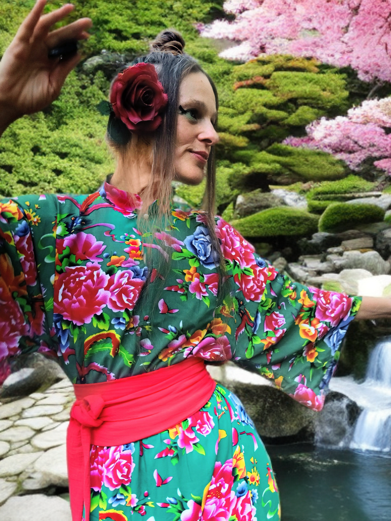 ŠATY KVĚTINOVÉ  V JAPONSKÉM STYLU