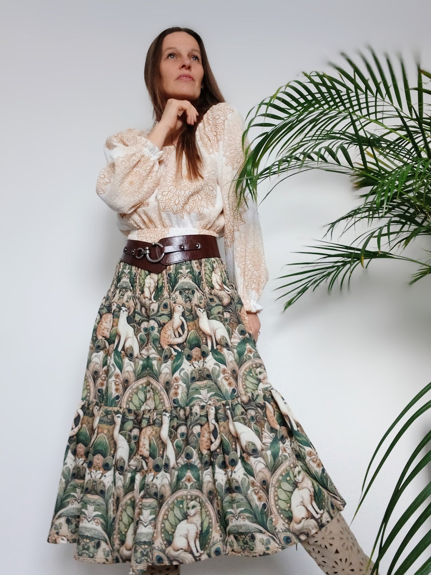 KOČIČÍ KRATŠÍ MUŠELÍNOVÁ S VOLÁNKEM