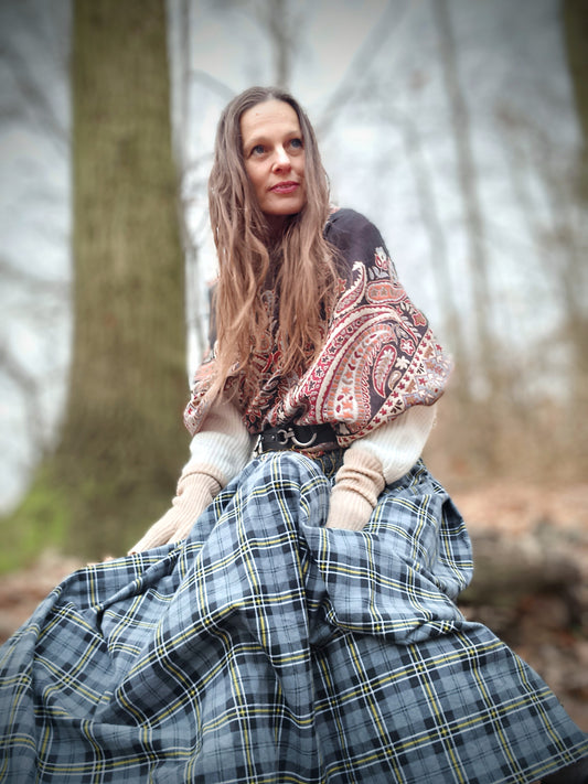 OUTLANDER V BARVÉ NÁDHERNÉ ŠEDÉ