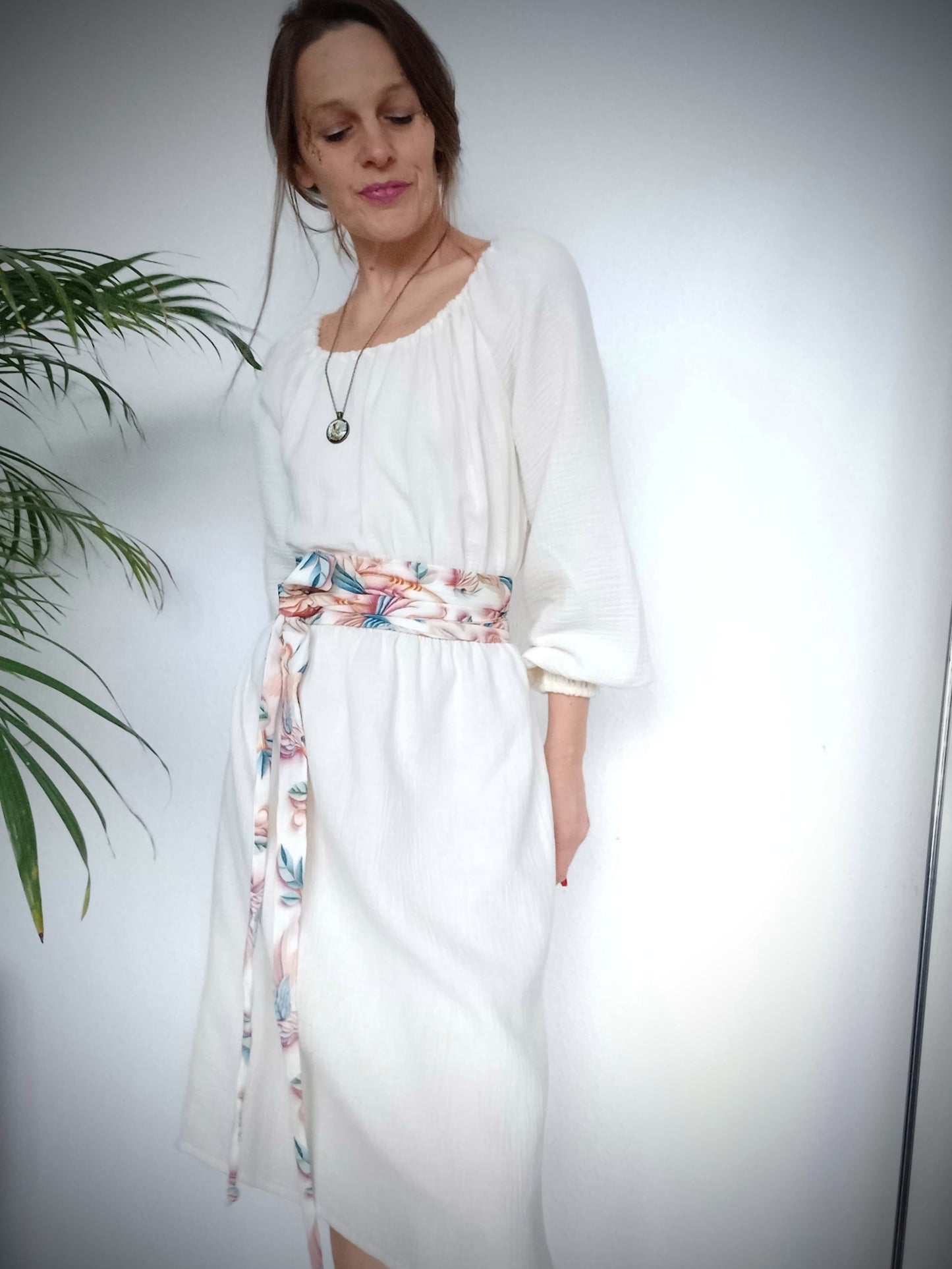 ÚCHVATNÉ NĚŽNÉ ŠATIČKY MUŠELÍNOVÉ CREMA