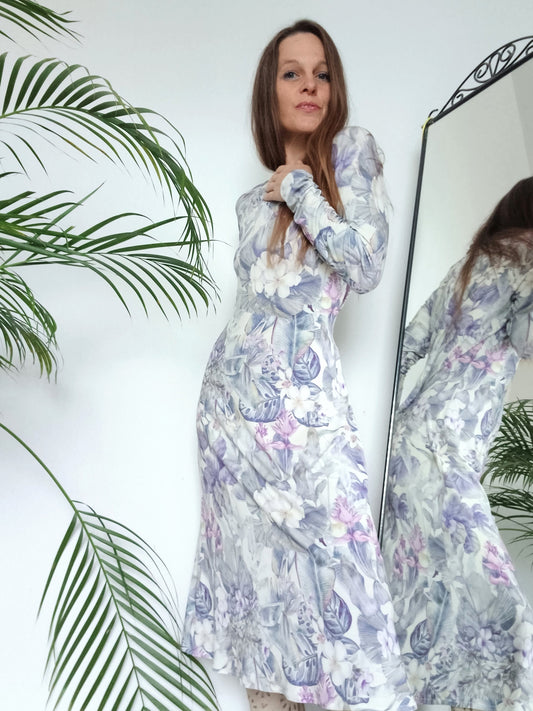 NĚŽNÉ ÚPLETOVÉ ŠATY