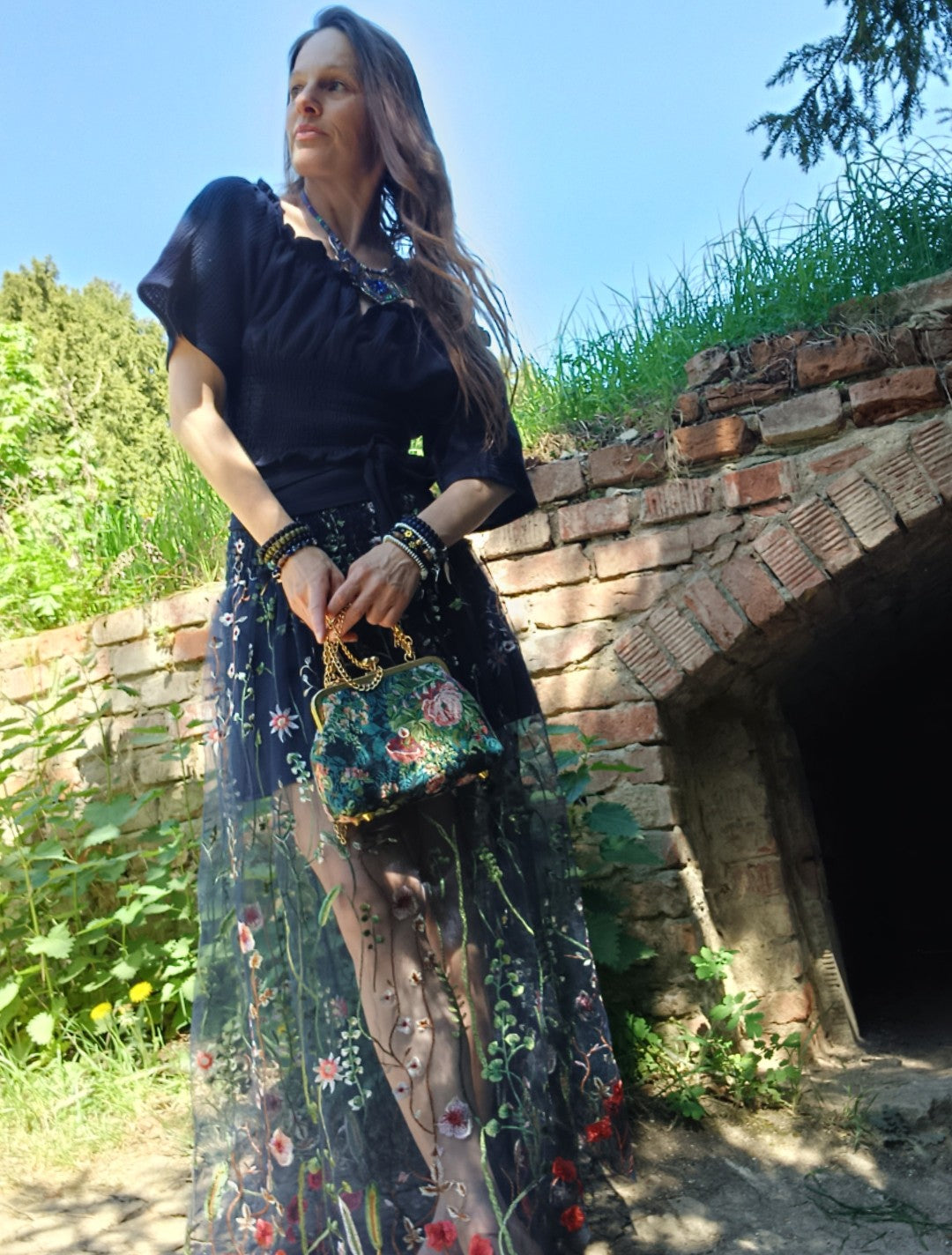 STYLOVÁ ÚCHVATNÁ SUKNĚ PŮLNOČNÍ MODRÁ S VÝŠIVKOU