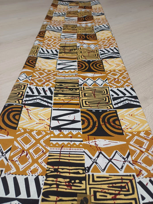 HNĚDÁ AFRICKÁ LÁTKA SAVANA