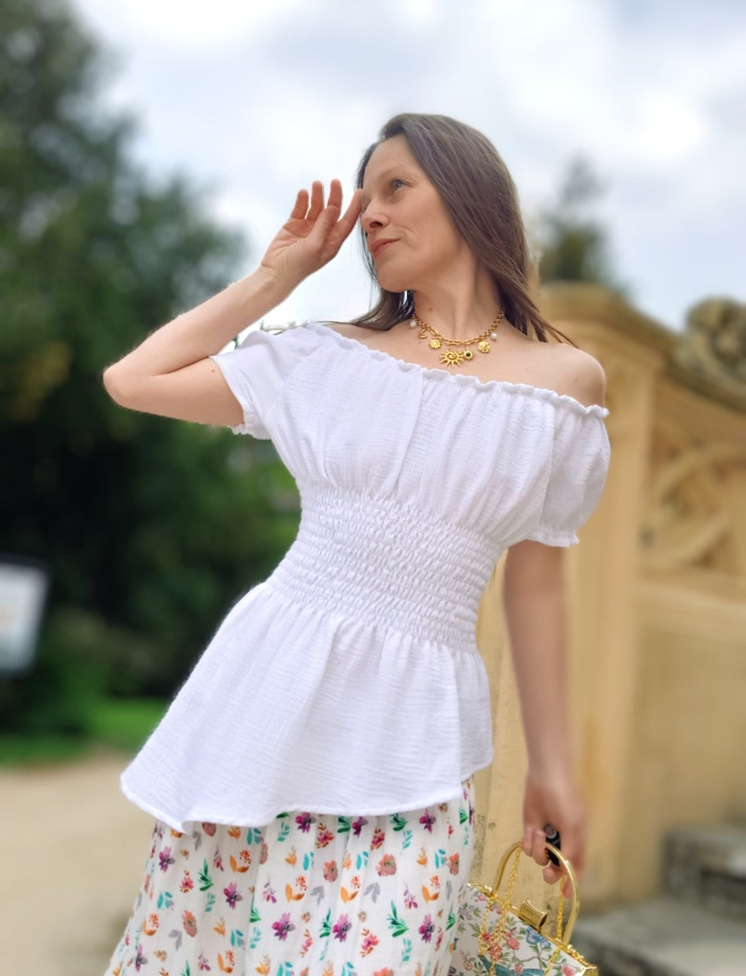 TOPÍK ASYMETRICKÝ BÍLÝ S VYSOKÝM ŽABIČKOVÁNÍM