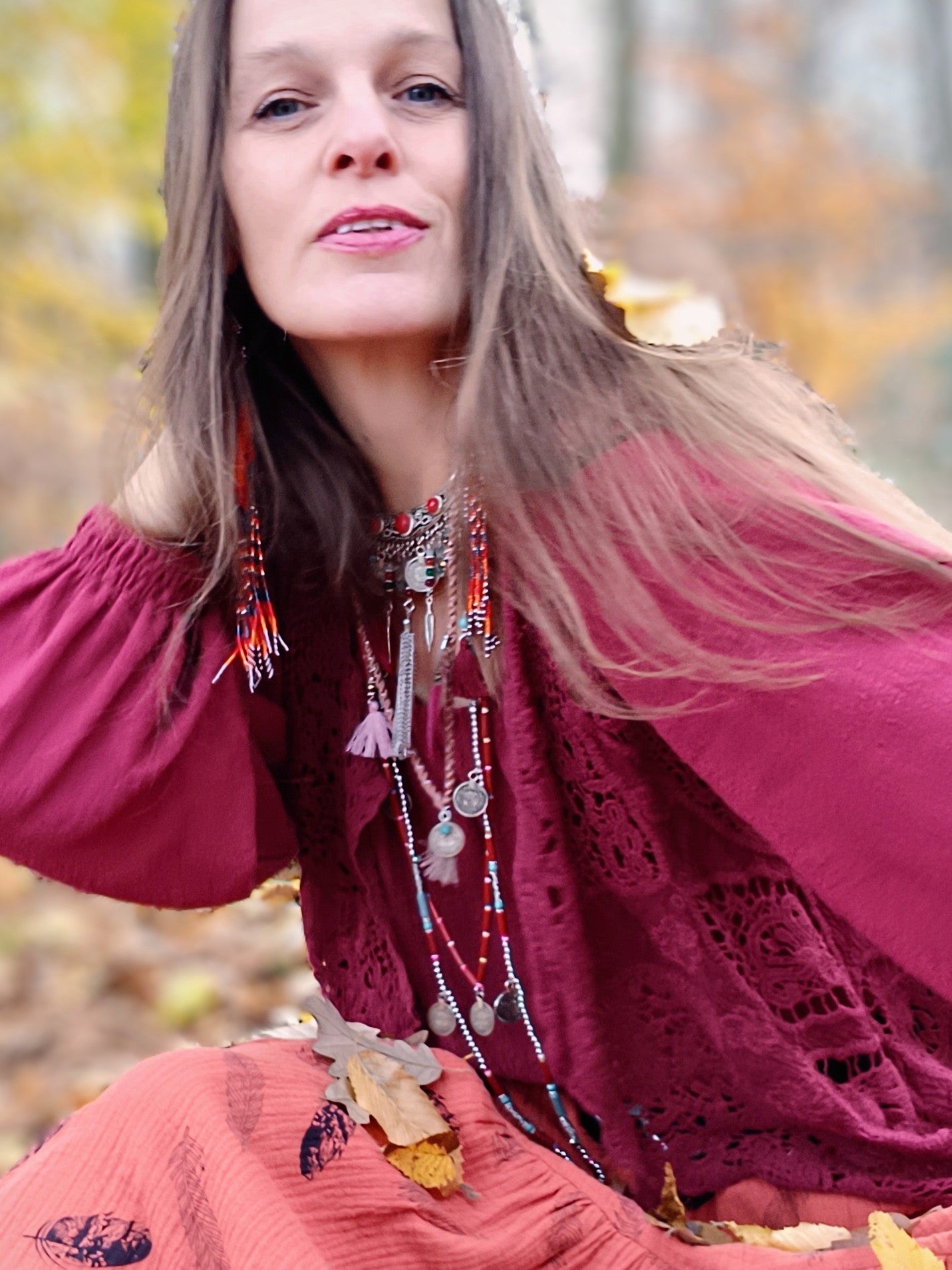HALENKA V BOHO STYLU BORDO
