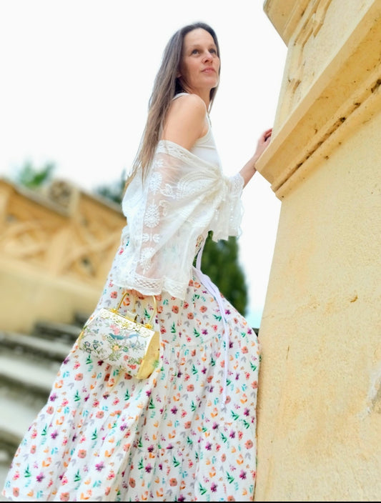 PŮVABNÁ MAXI SUKÝNKA JEMNÉ KVÍTEČKY