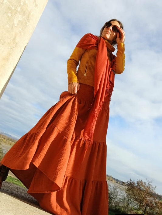 MAXI SUKNĚ KASKÁDOVITÁ