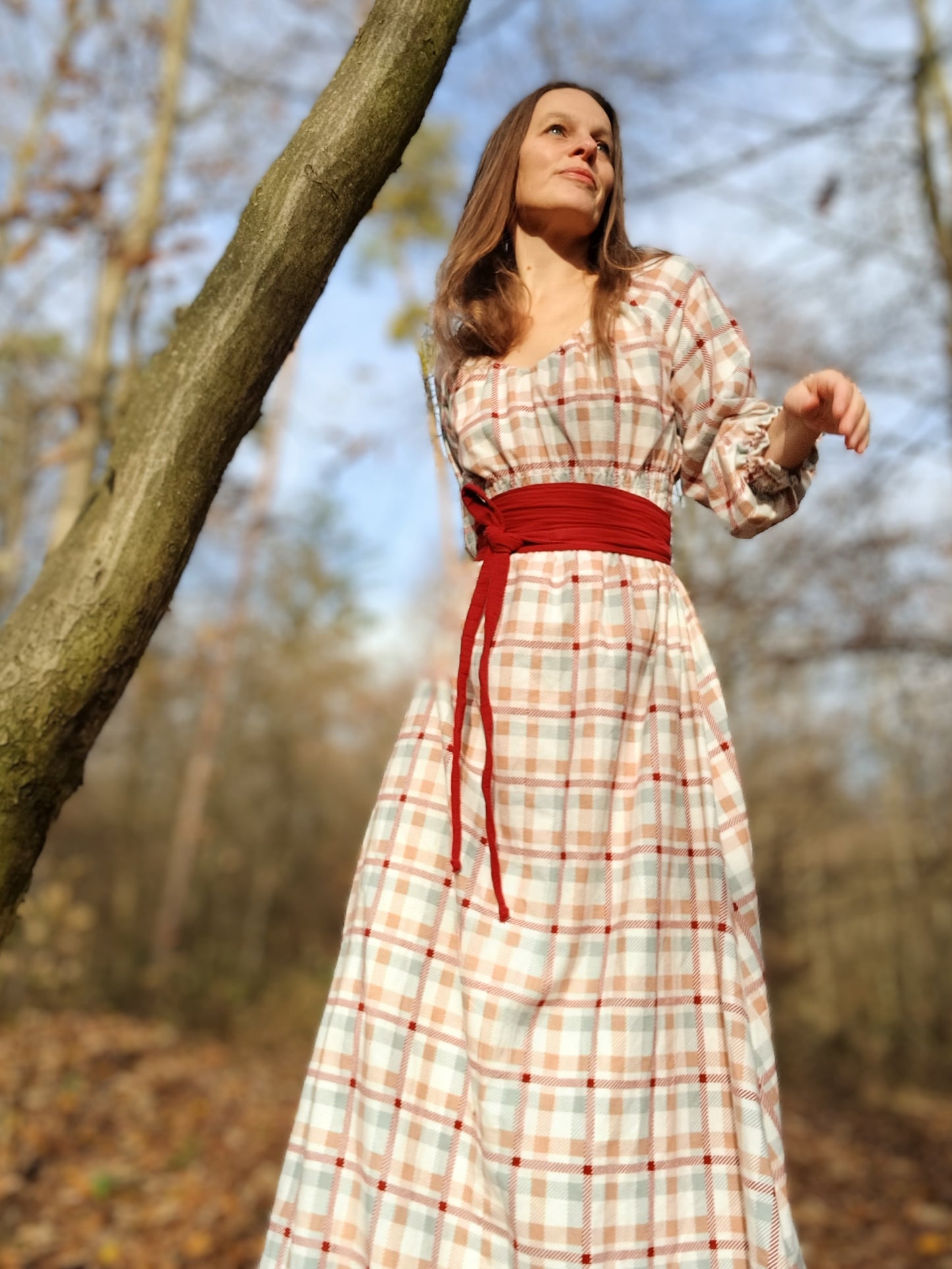 EXLUSÍVNÍ OUTLANDER ŠATY