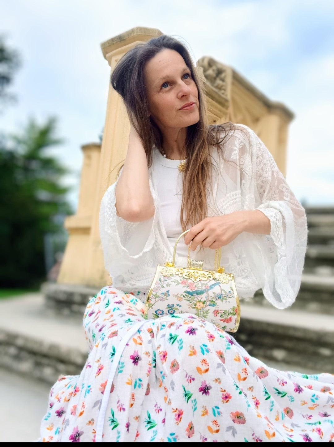 PŮVABNÁ MAXI SUKÝNKA JEMNÉ KVÍTEČKY