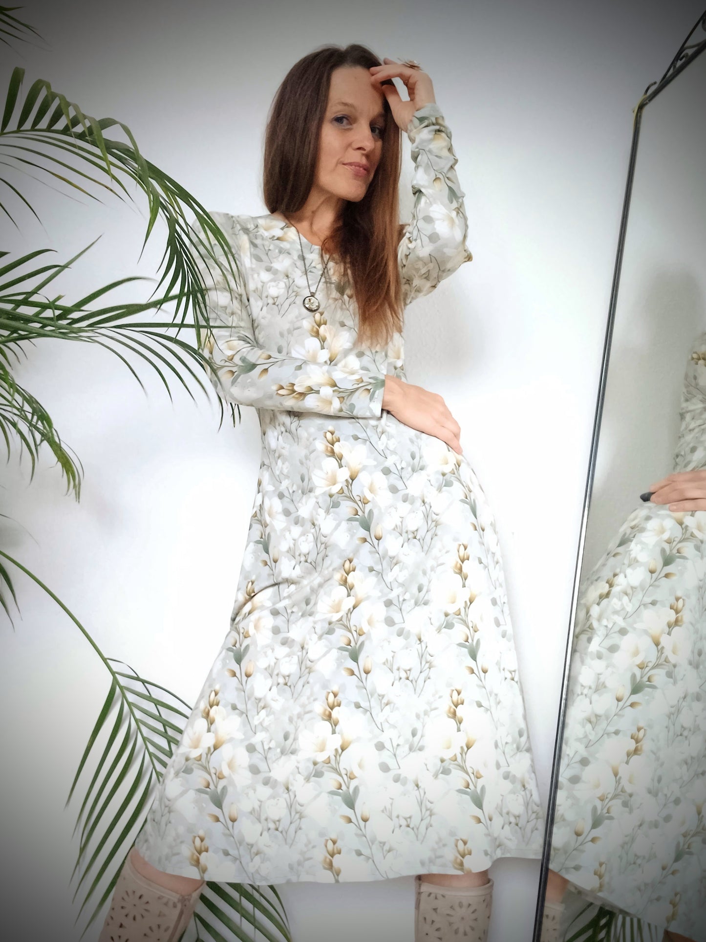 NĚŽNÉ ÚPLETOVÉ ŠATY