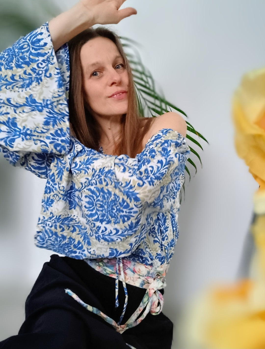 PŮVABNÁ HALENKA V BOHO STYLU V NADHERNÉ BLUE BARVĚ