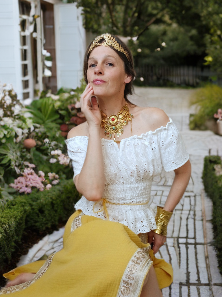 TOP/HALENKA V BOHO STYLU BÍLA KRAJKA