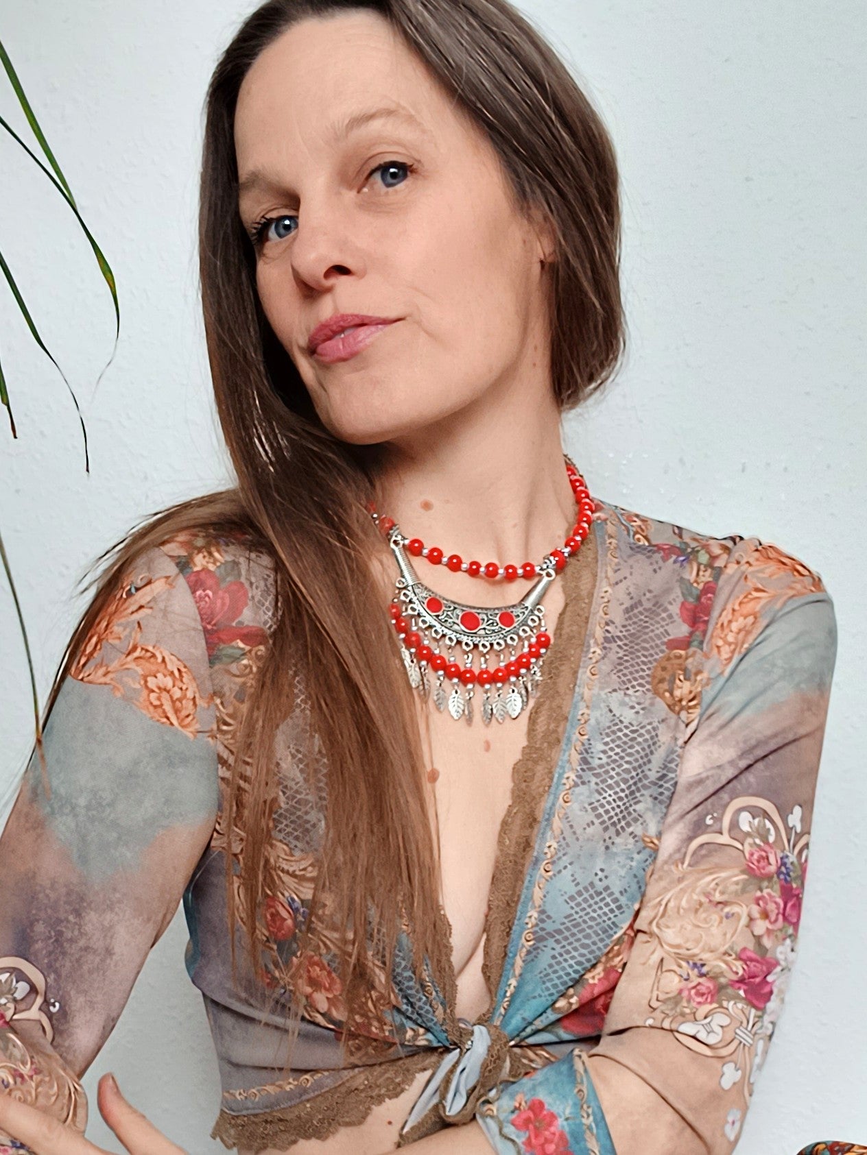 BOHO NÁHRDELNÍK ČERVENÝ