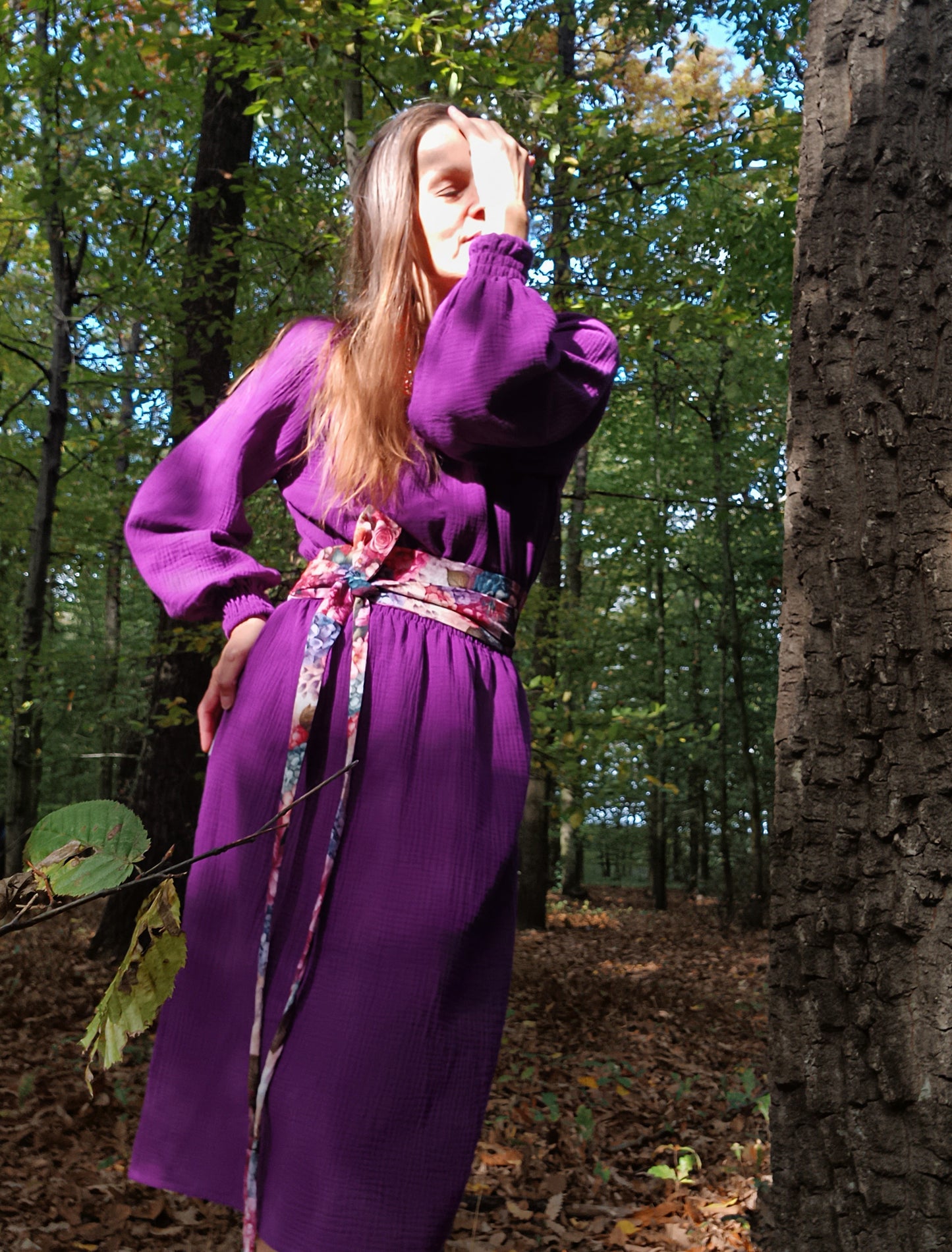 EXLUSÍVNÍ ŠATY MUŠELÍNOVÉ ORGANIC S OPASKEM