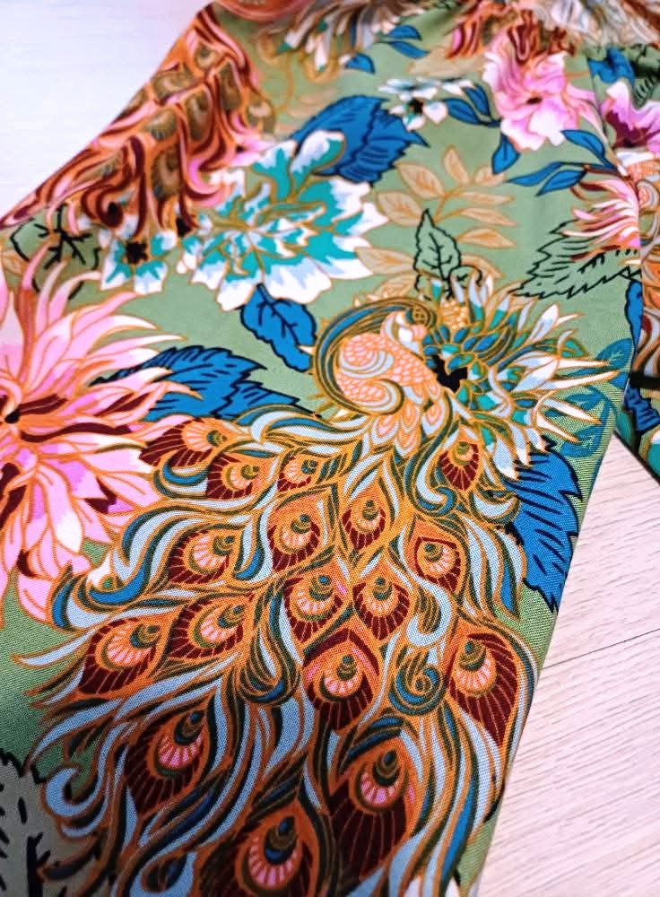 ÚCHVATNÁ MAXI SUKNĚ S BORDUROU