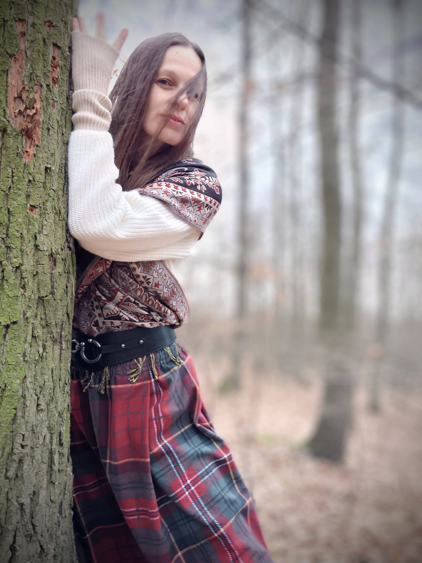 OUTLANDER SUKNĚ ČERVENO ZELENÁ