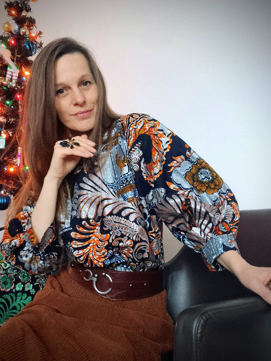 SPOLEČENSKÁ VEČERNÍ HALENKA