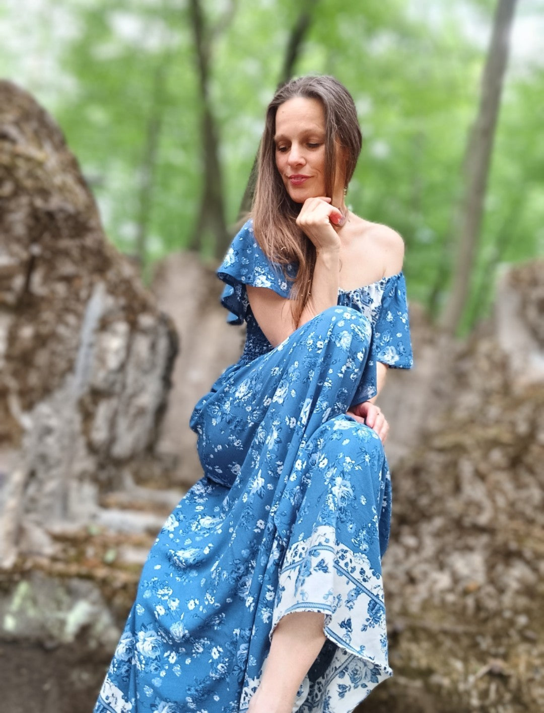 BOHO BLUE MAXI ŠATY S PŘEKRASNÝM DESIGNEM A  BORDUROU
