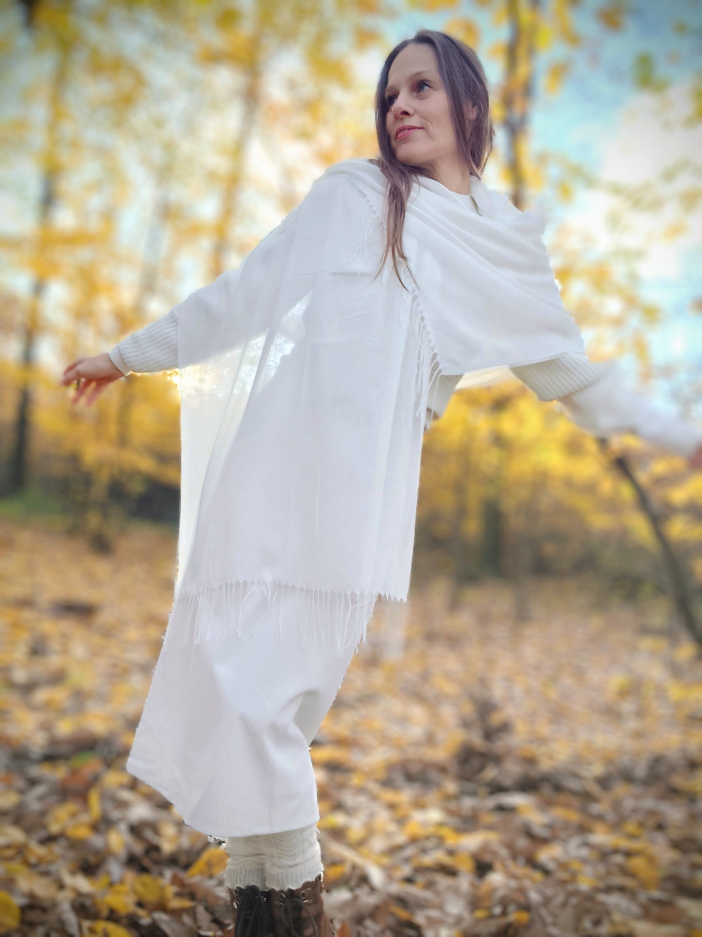 MANŠESTROVÁ SUKNĚ BARVA SMETANOVÁ