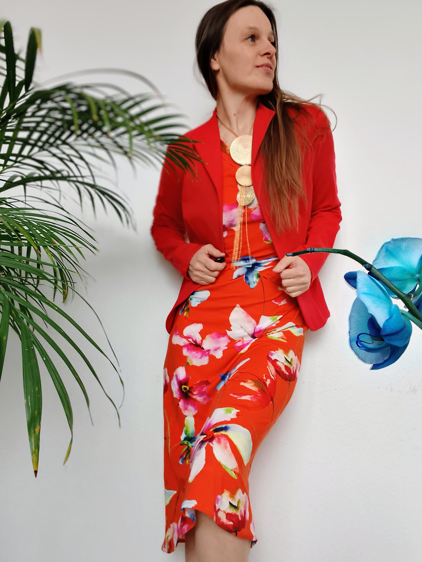 PŮVABNÉ UPLETOVÉ ŠATY KVĚTY AKVARELOVÉ