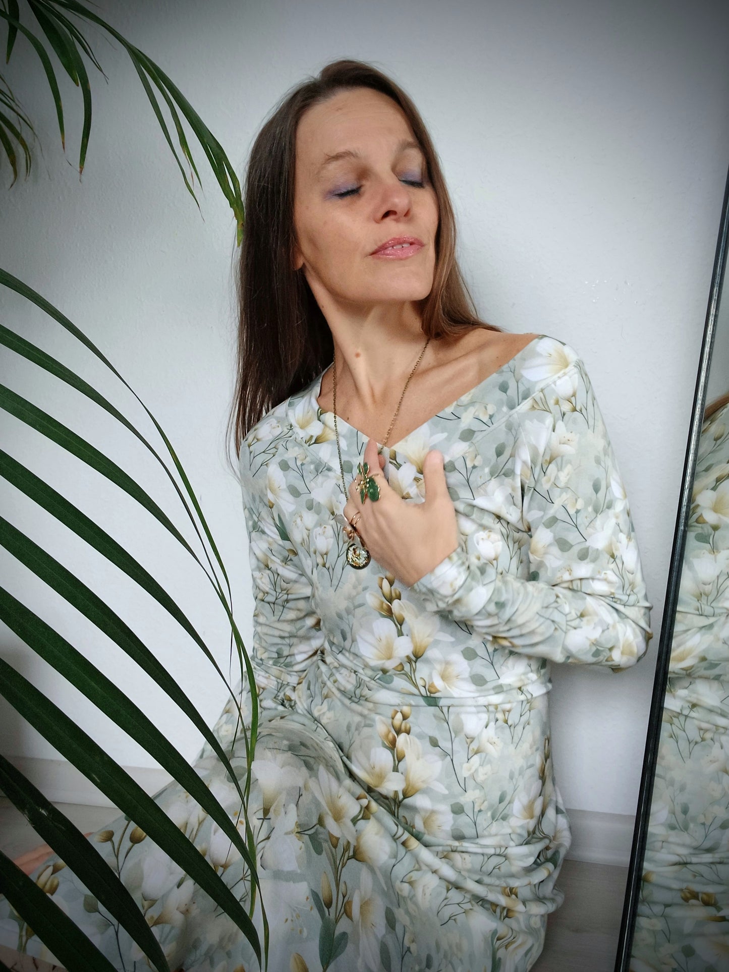 NĚŽNÉ ÚPLETOVÉ ŠATY