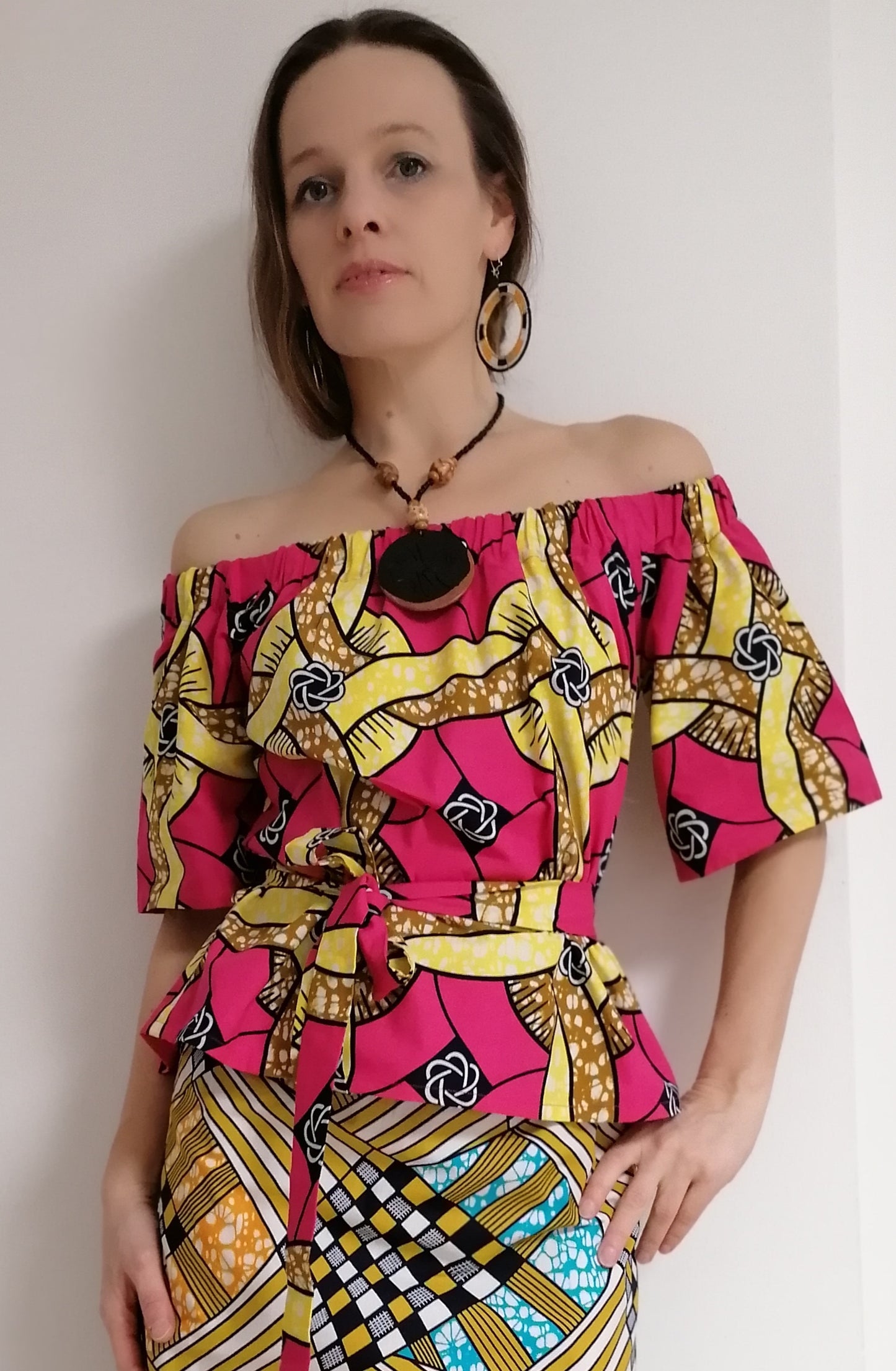 Růžová halenka /blouse /z africké látky s páskem