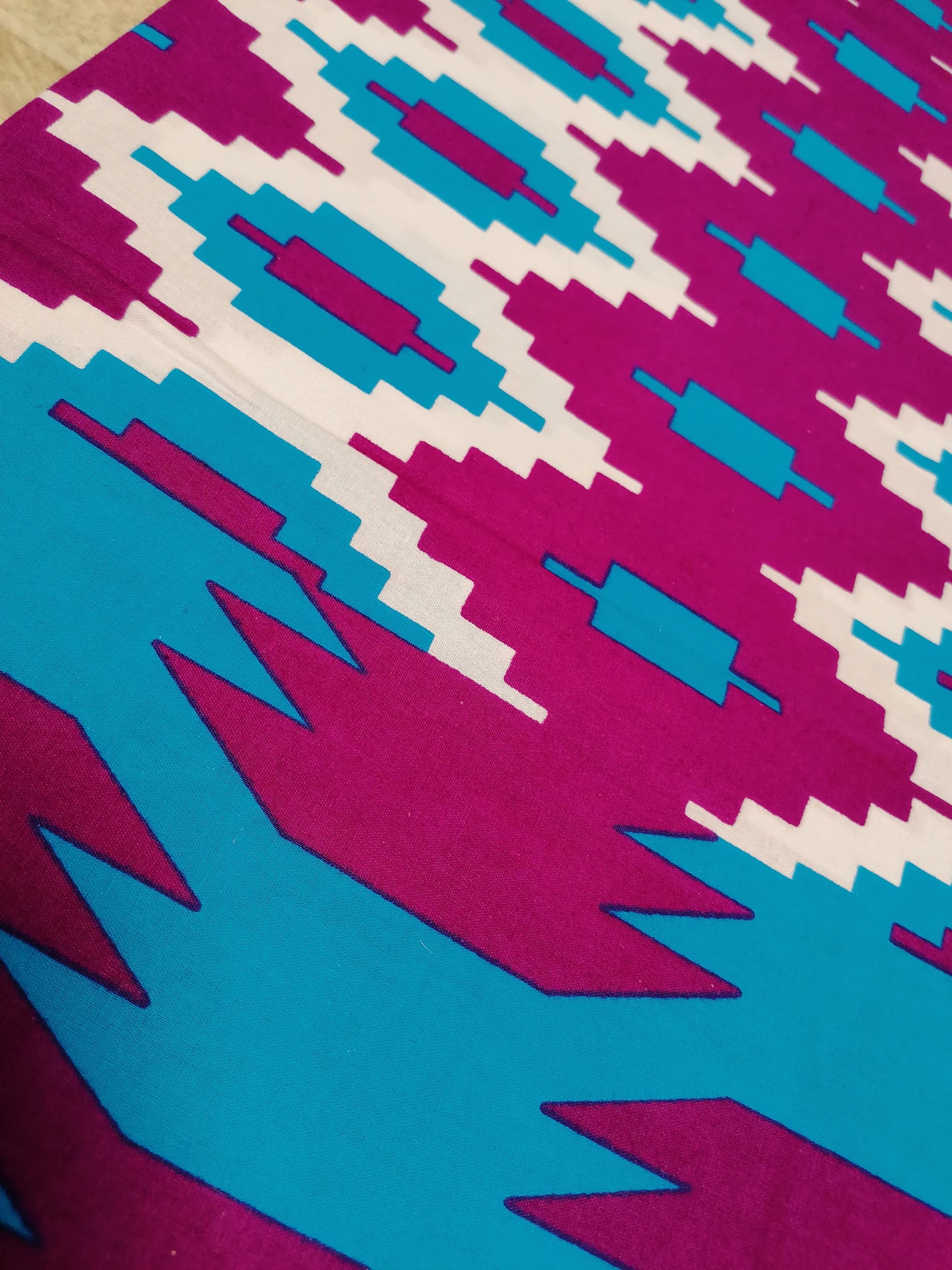 Africká látka měkčí,Kente tisk ,Ghana