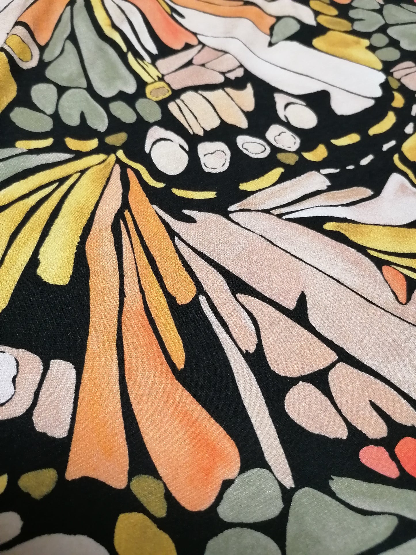 BUTTERFLY MAXI ÚPLETOVÉ ŠATY S OPASKEM