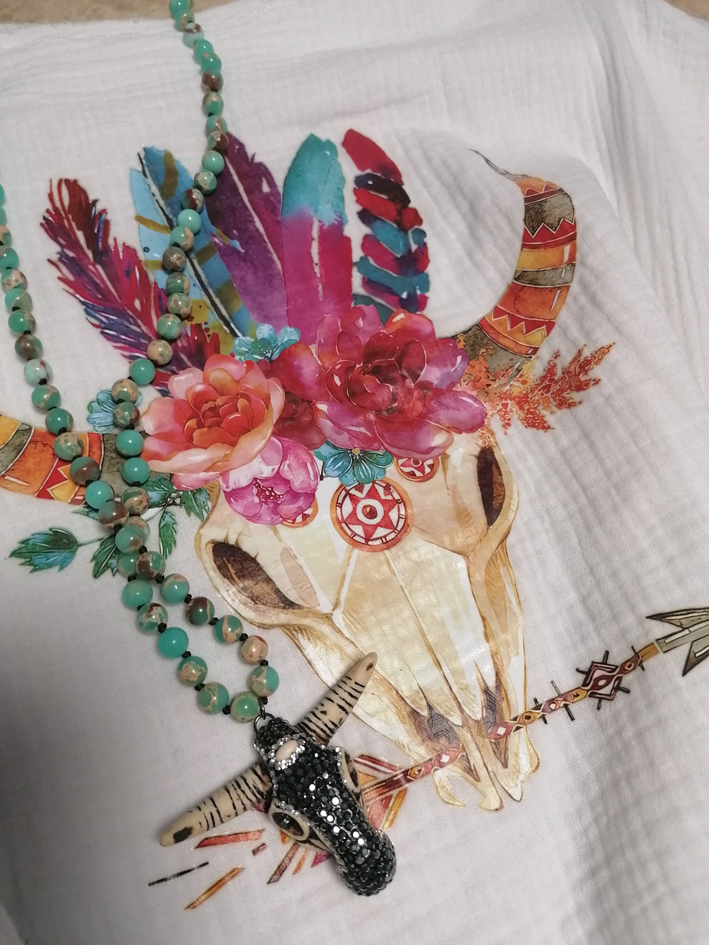 Top boho mušelínový s býčí hlavou