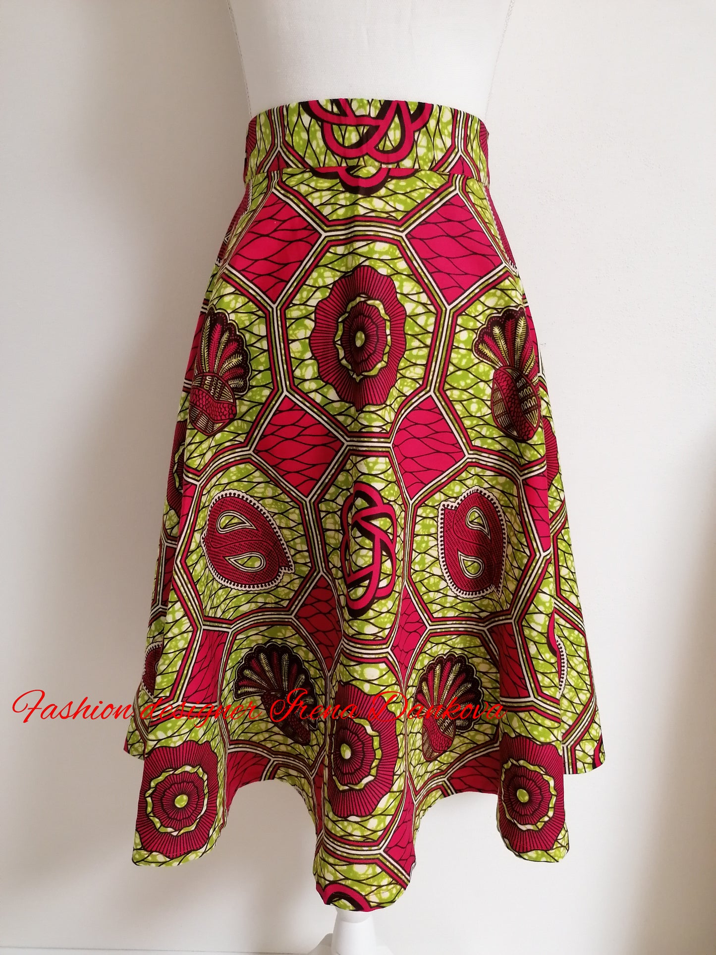 Čtvrkolová sukně africká zeleno růžová